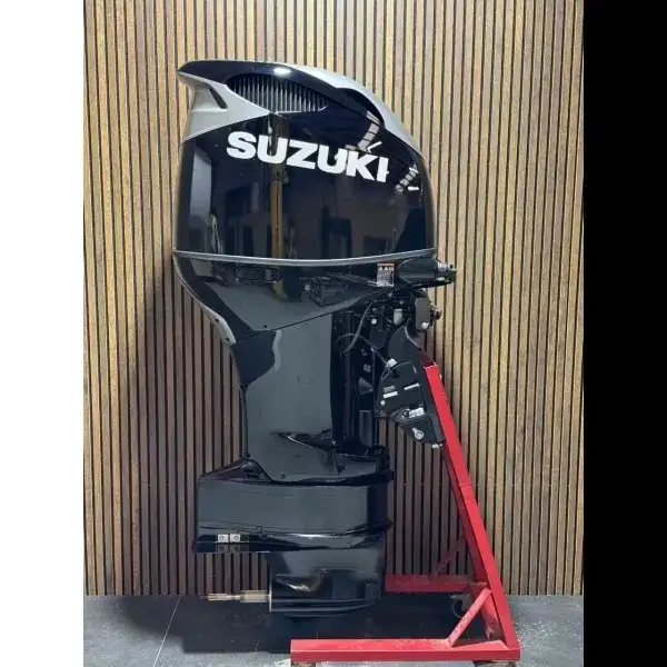 Suzuki DF350 AGMD outboard engine