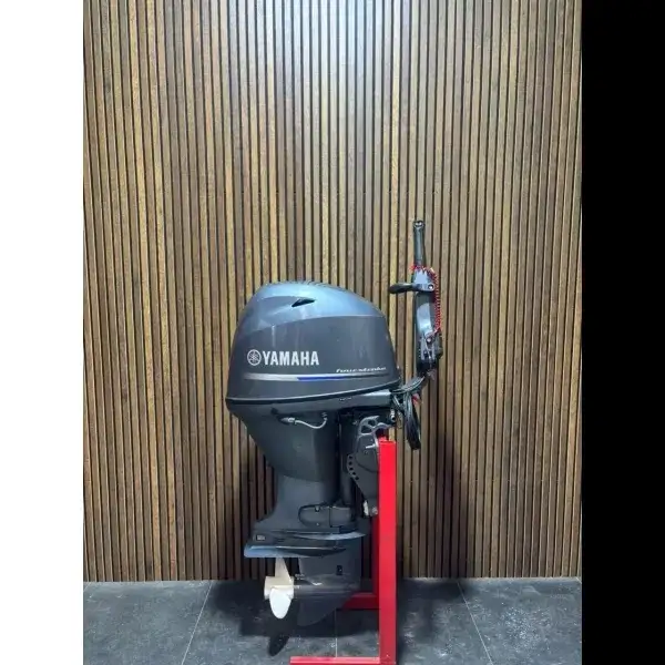 Yamaha 60 HP EFI ’18 outboard engine