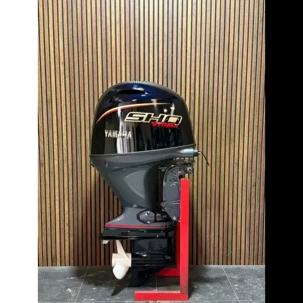 Yamaha 115 HP V-MAX S.H.O. outboard engine