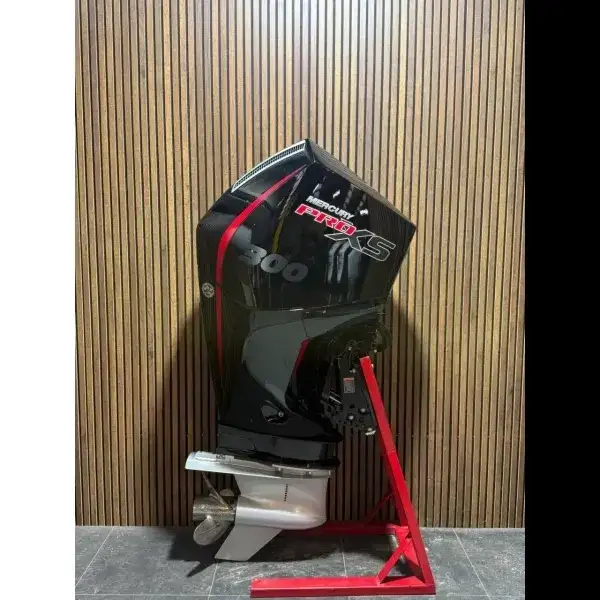 Mercury 300 HP EFI Pro XS outboard engine