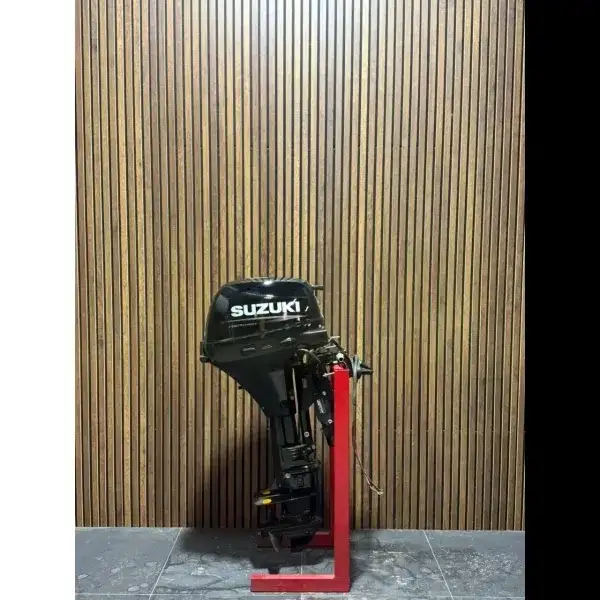 Suzuki outboard motor